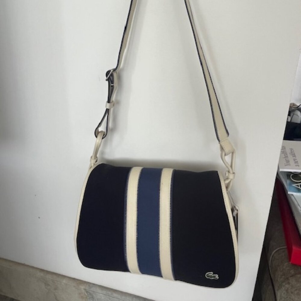 NEW Lacoste Blue Regatta Messenger's Crossbody Bag Purse